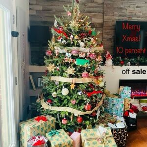 10 percent off entire closet - Xmas Sale - Chanel, Gucci, Fendi